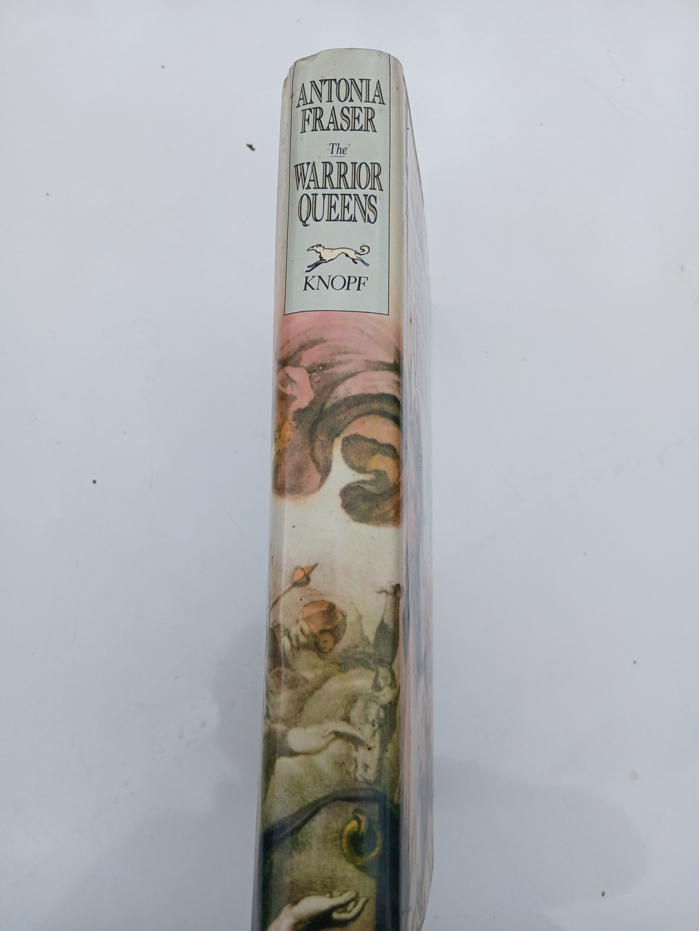Antonia Fraser - The Warrior Queens (Beige Cover) - Picture 2 of 9